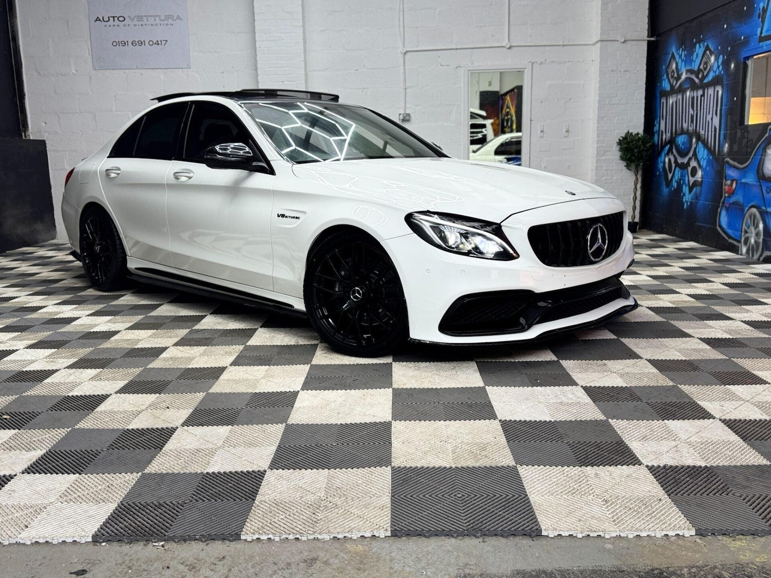 Used Mercedes-Benz C Class 2015 for sale - 77160070: Photo 5