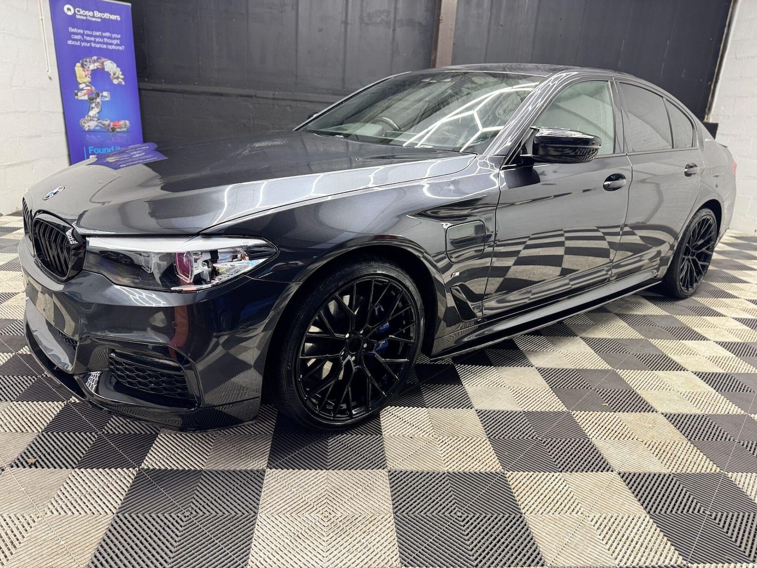 Used BMW 5 Series 2018 for sale - 76985189: Photo 11