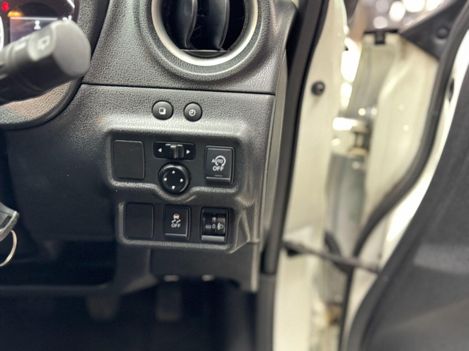 Used Nissan Note 2014 for sale - 77351288: Photo 33