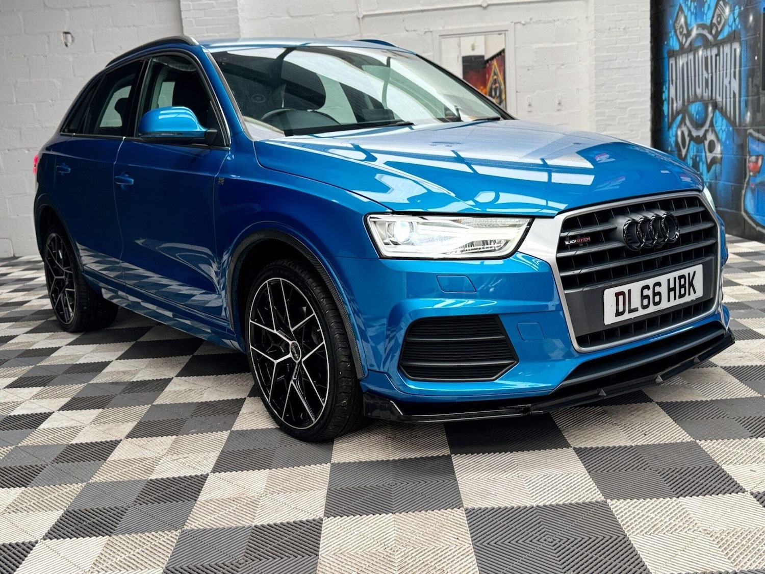 Used Audi Q3 2016 for sale - 76518550: Photo 2