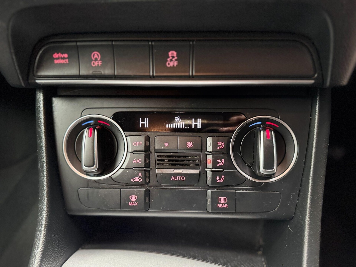 Used Audi Q3 2016 for sale - 76518550: Photo 49