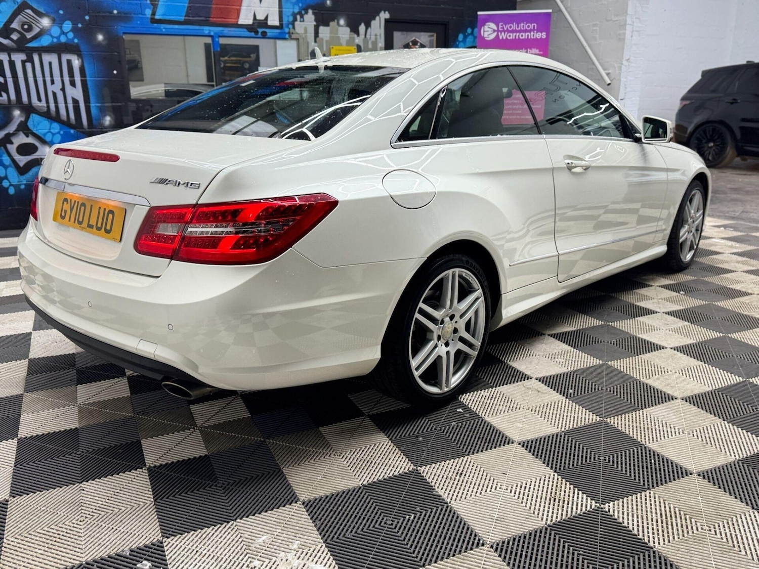 Used Mercedes-Benz E Class 2010 for sale - 77094527: Photo 20