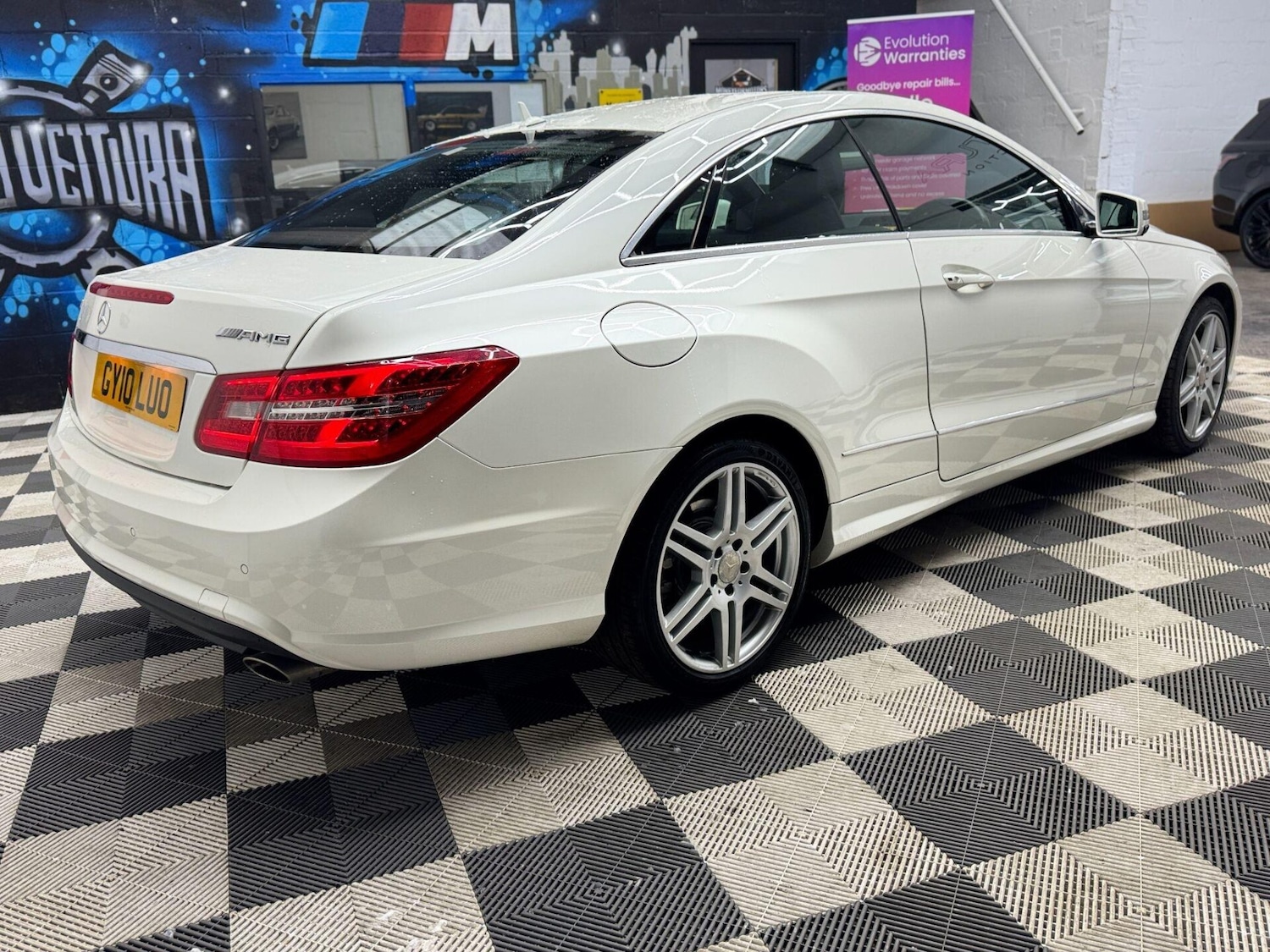 Used Mercedes-Benz E Class 2010 for sale - 77094527: Photo 21