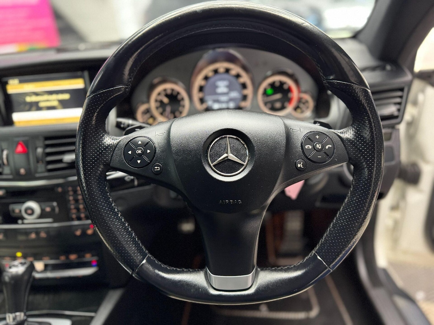 Used Mercedes-Benz E Class 2010 for sale - 77094527: Photo 35