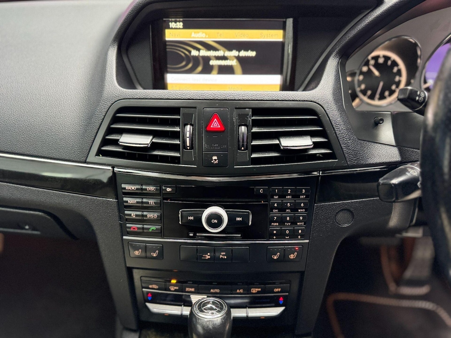 Used Mercedes-Benz E Class 2010 for sale - 77094527: Photo 43