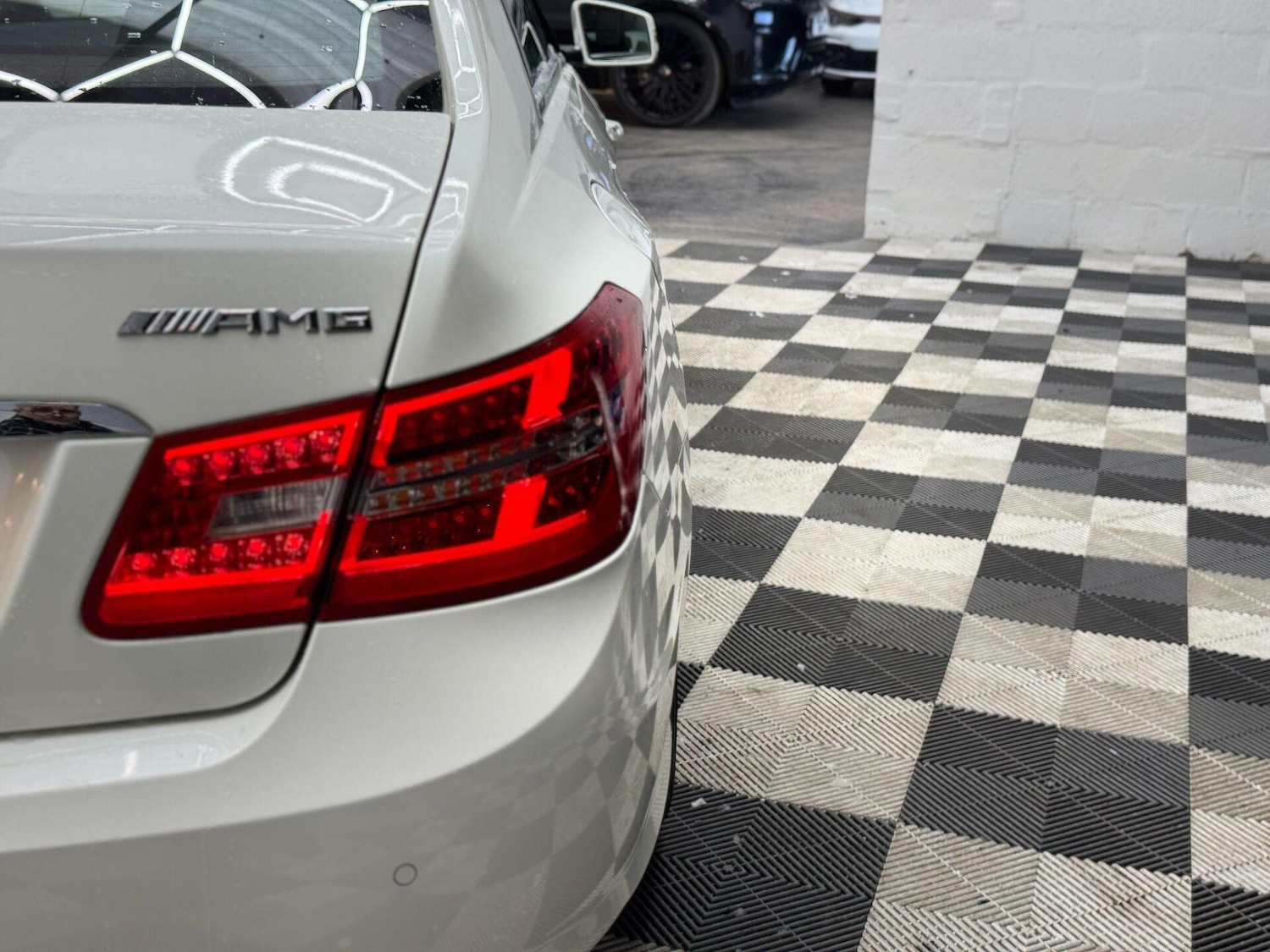 Used Mercedes-Benz E Class 2010 for sale - 77094527: Photo 45