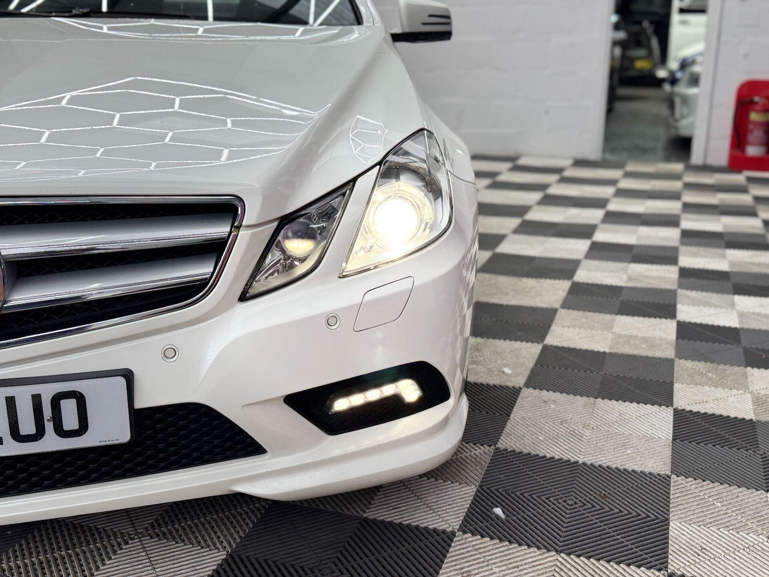 Used Mercedes-Benz E Class 2010 for sale - 77094527: Photo 47