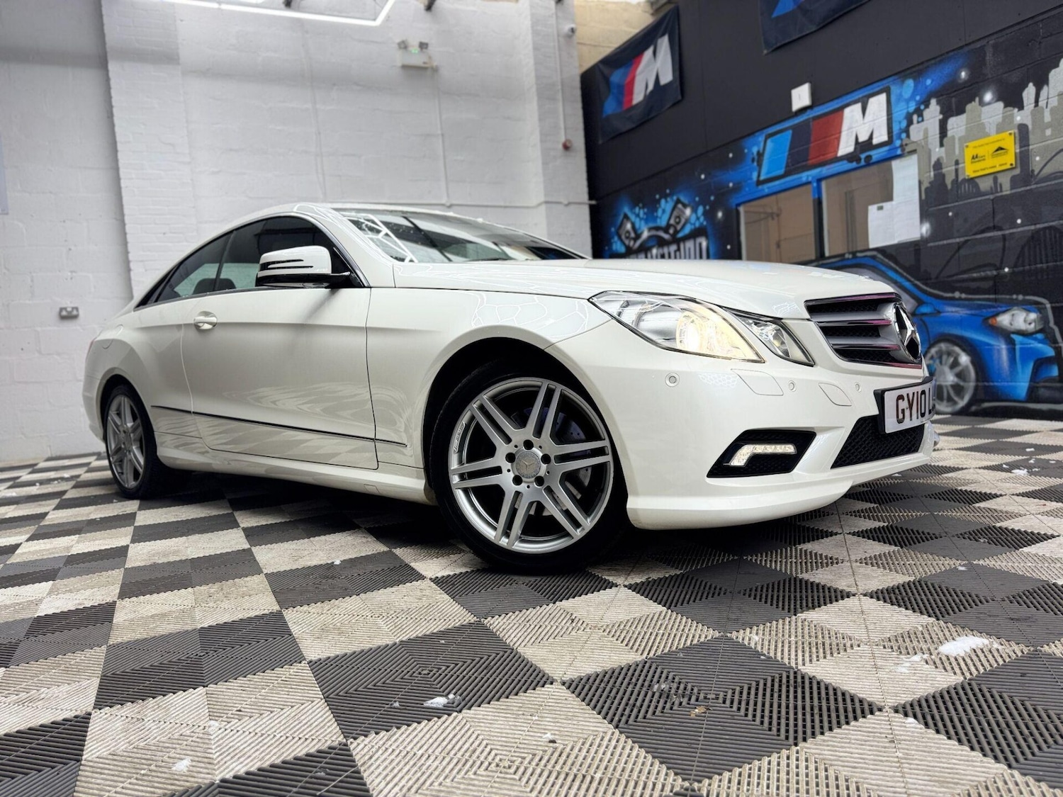 Used Mercedes-Benz E Class 2010 for sale - 77094527: Photo 9