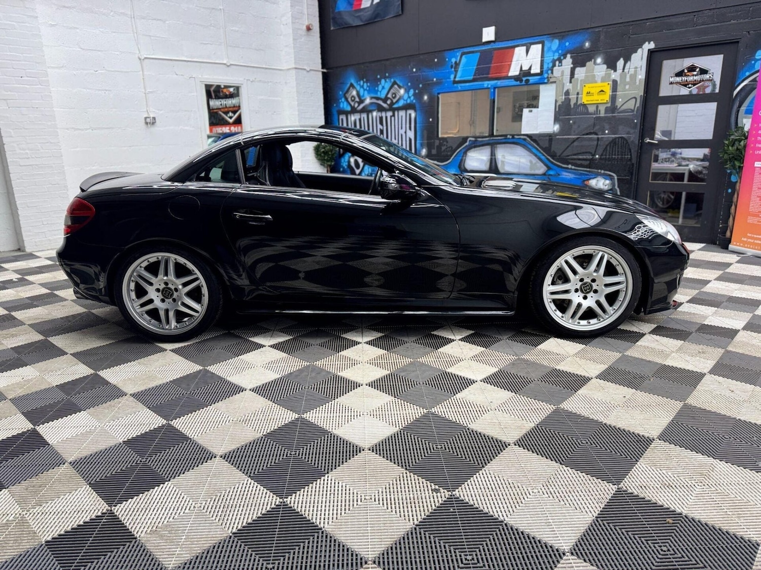 Used Mercedes-Benz SLK 2008 for sale - 77094525: Photo 29