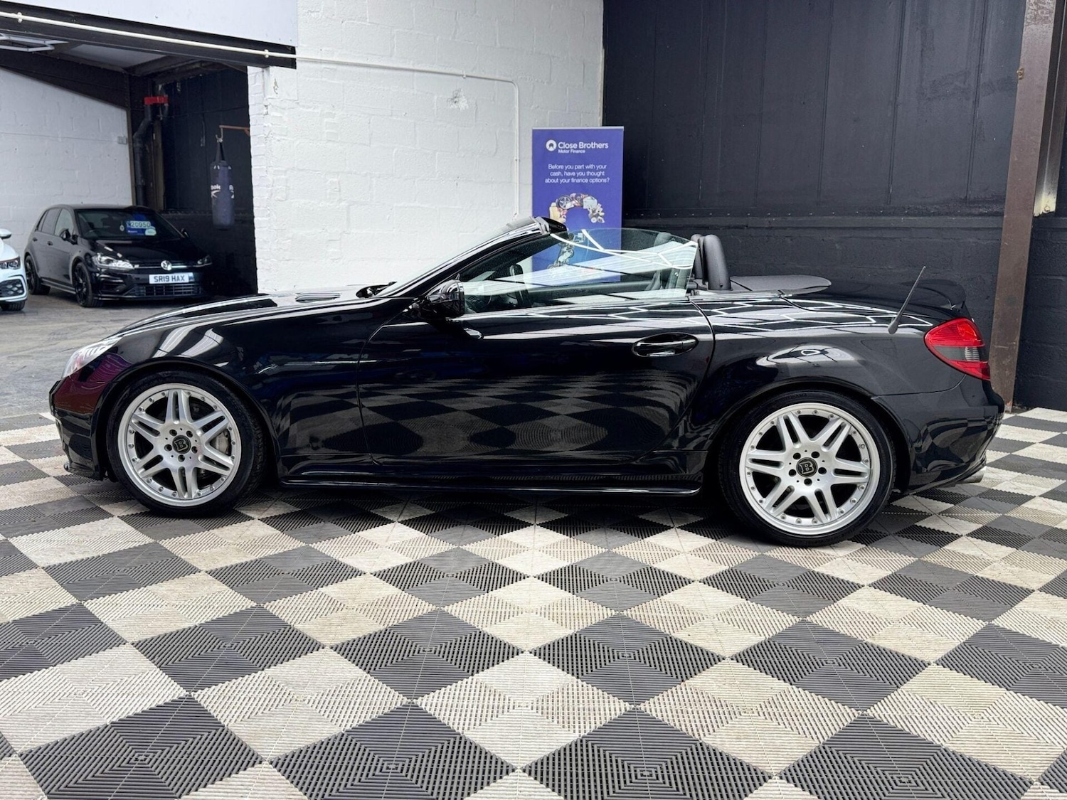 Used Mercedes-Benz SLK 2008 for sale - 77094525: Photo 59