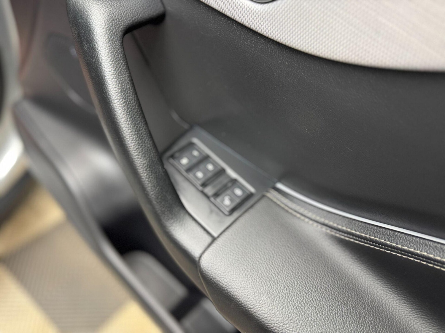 Used Jaguar F-Pace 2018 for sale - 76778169: Photo 28