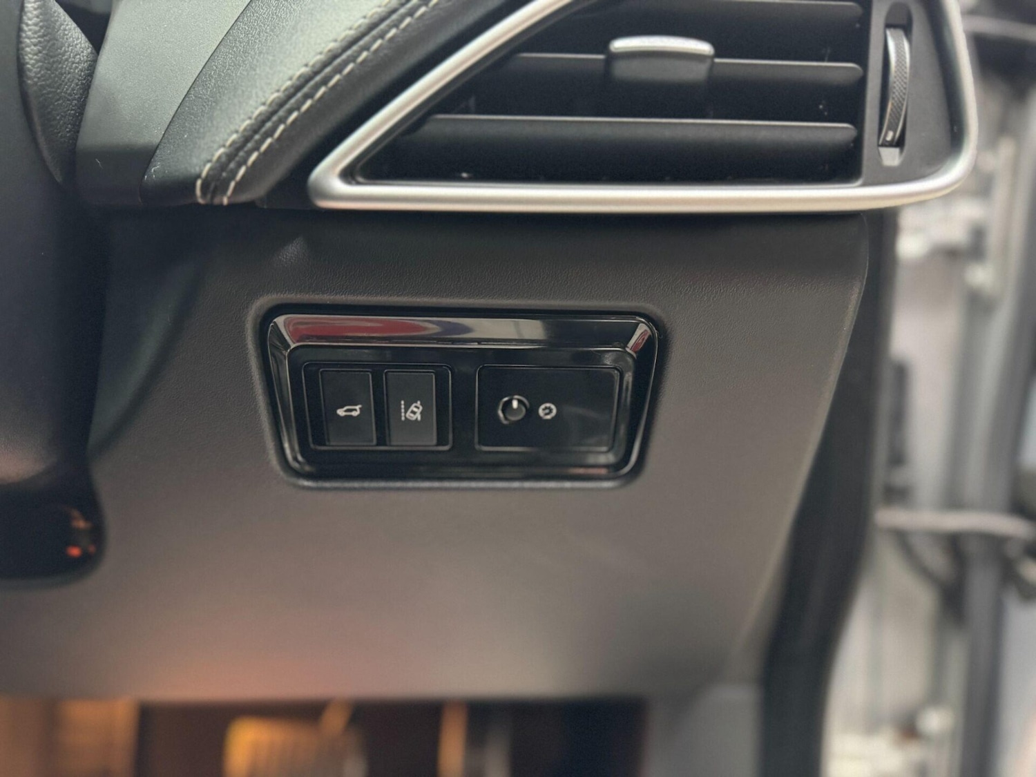 Used Jaguar F-Pace 2018 for sale - 76778169: Photo 30