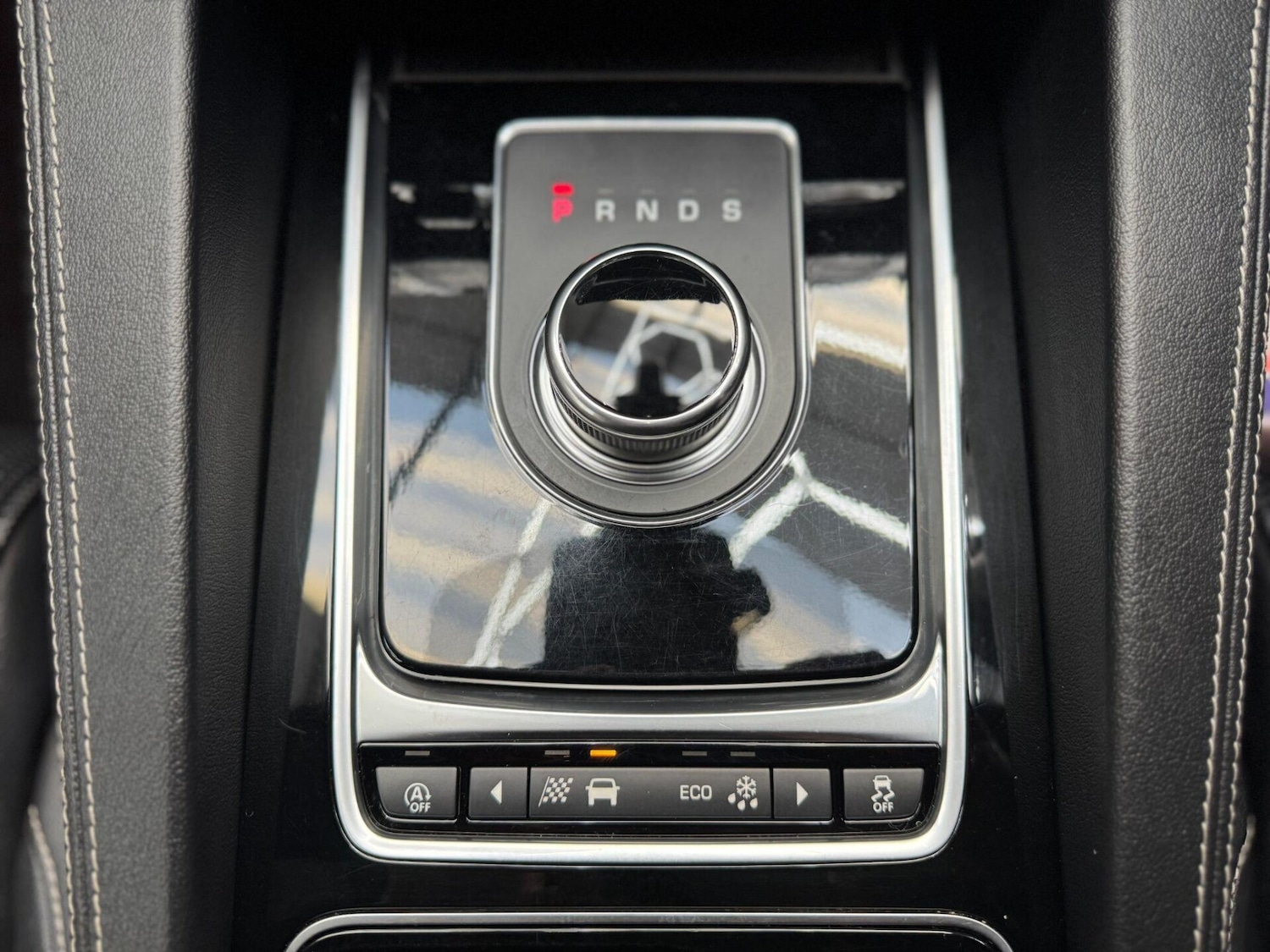 Used Jaguar F-Pace 2018 for sale - 76778169: Photo 31