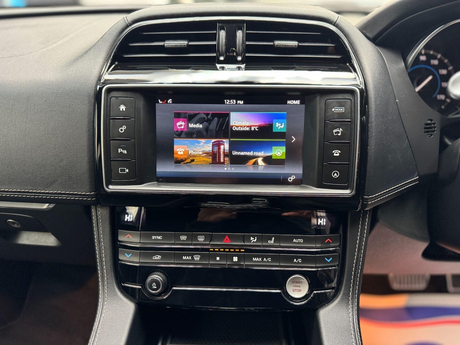 Used Jaguar F-Pace 2018 for sale - 76778169: Photo 36