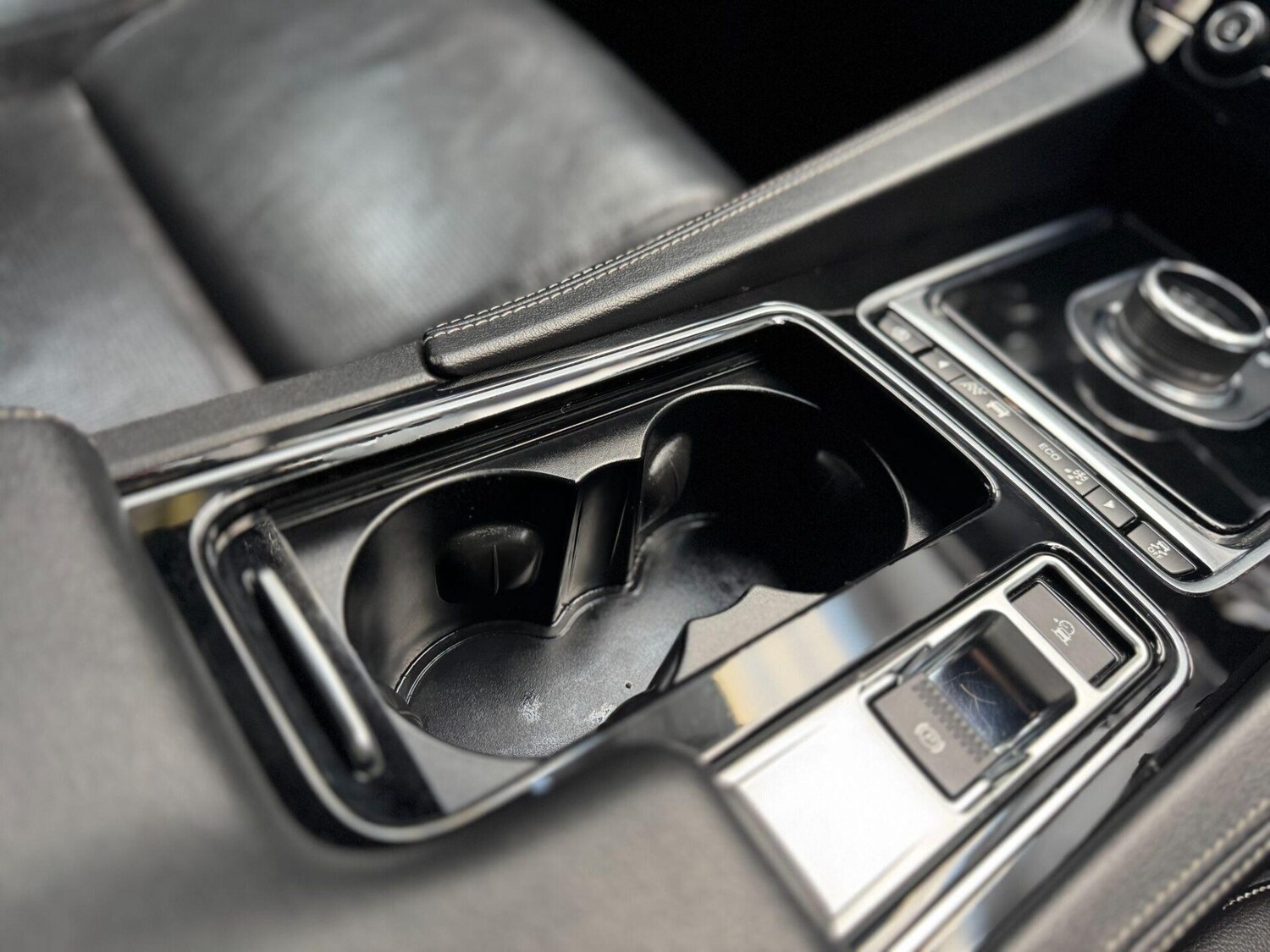 Used Jaguar F-Pace 2018 for sale - 76778169: Photo 48