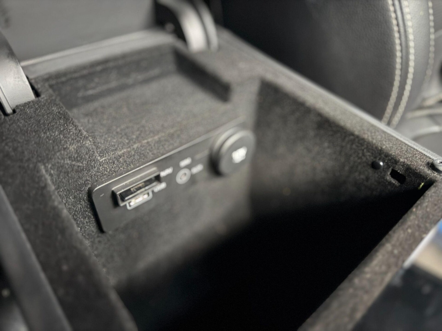 Used Jaguar F-Pace 2018 for sale - 76778169: Photo 49