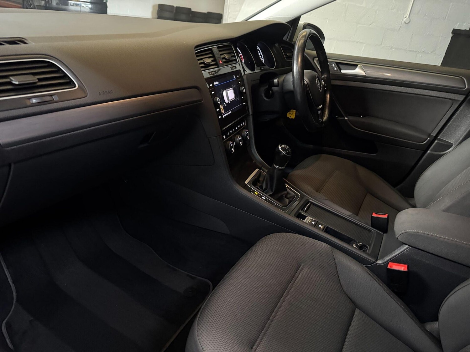 Used Volkswagen Golf 2019 for sale - 76267814: Photo 23