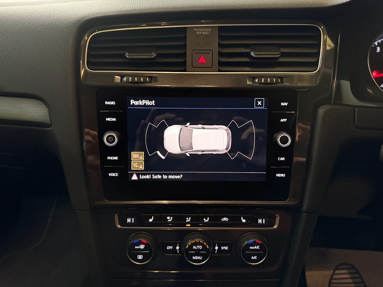 Used Volkswagen Golf 2019 for sale - 76267814: Photo 33