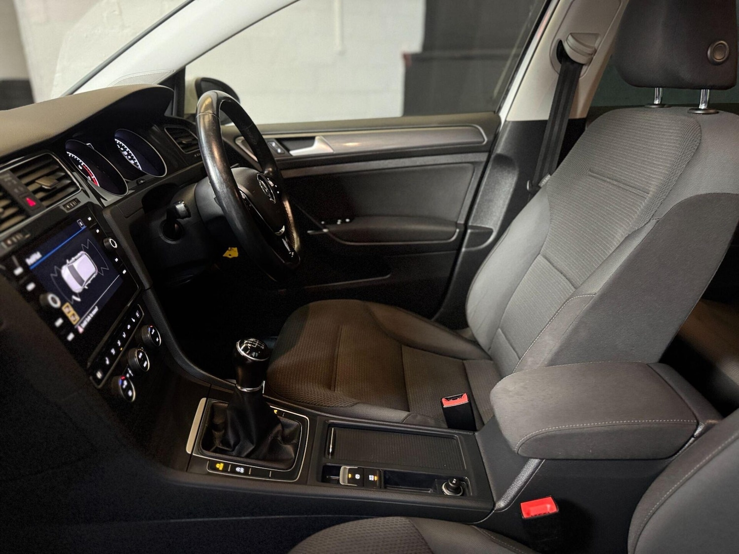 Used Volkswagen Golf 2019 for sale - 76267814: Photo 40