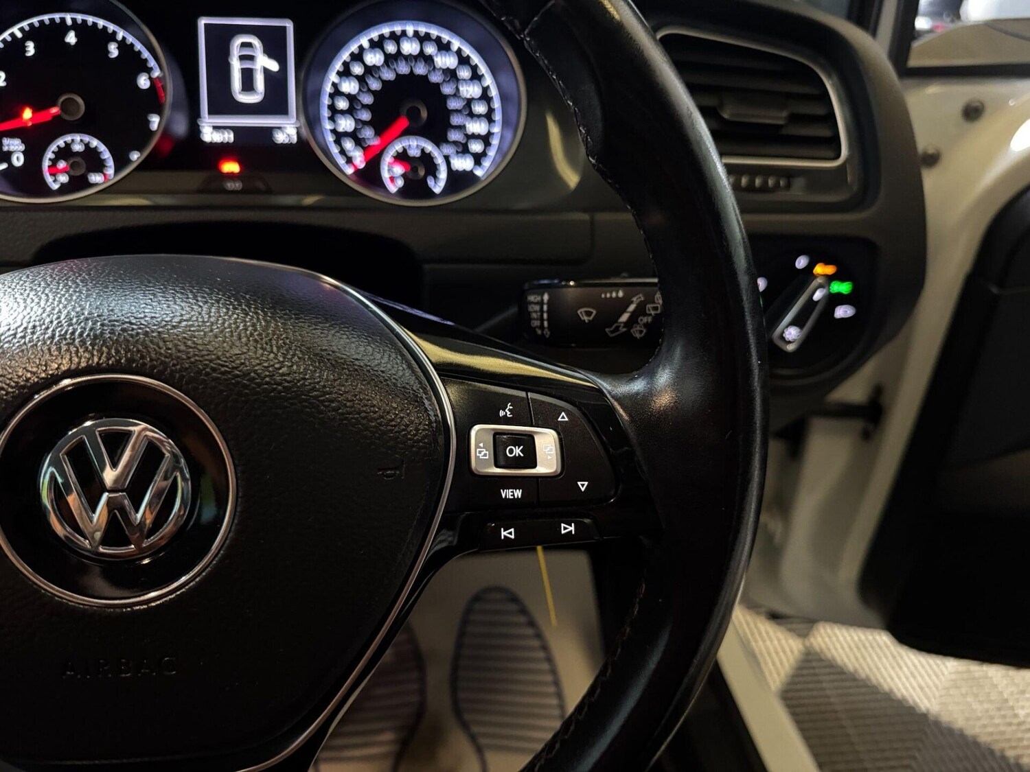 Used Volkswagen Golf 2019 for sale - 76267814: Photo 51