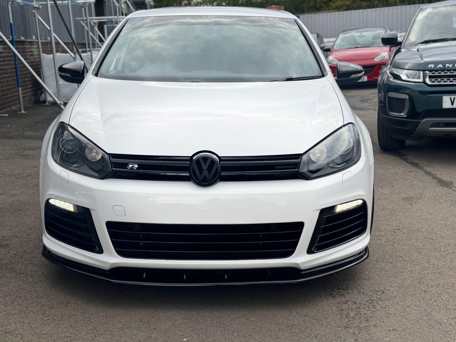 Used Volkswagen Golf 2010 for sale - 76159740: Photo 2