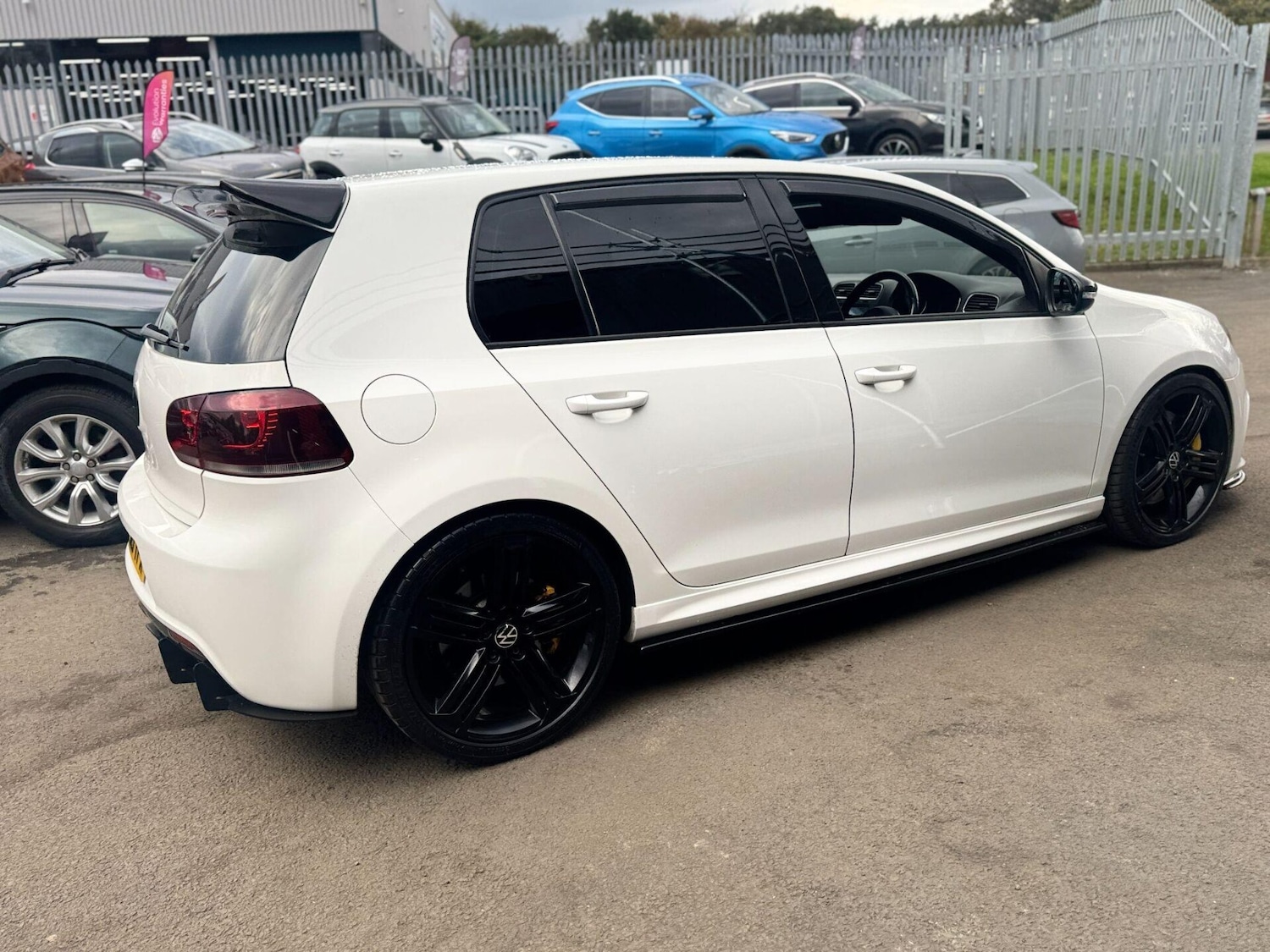 Used Volkswagen Golf 2010 for sale - 76159740: Photo 22