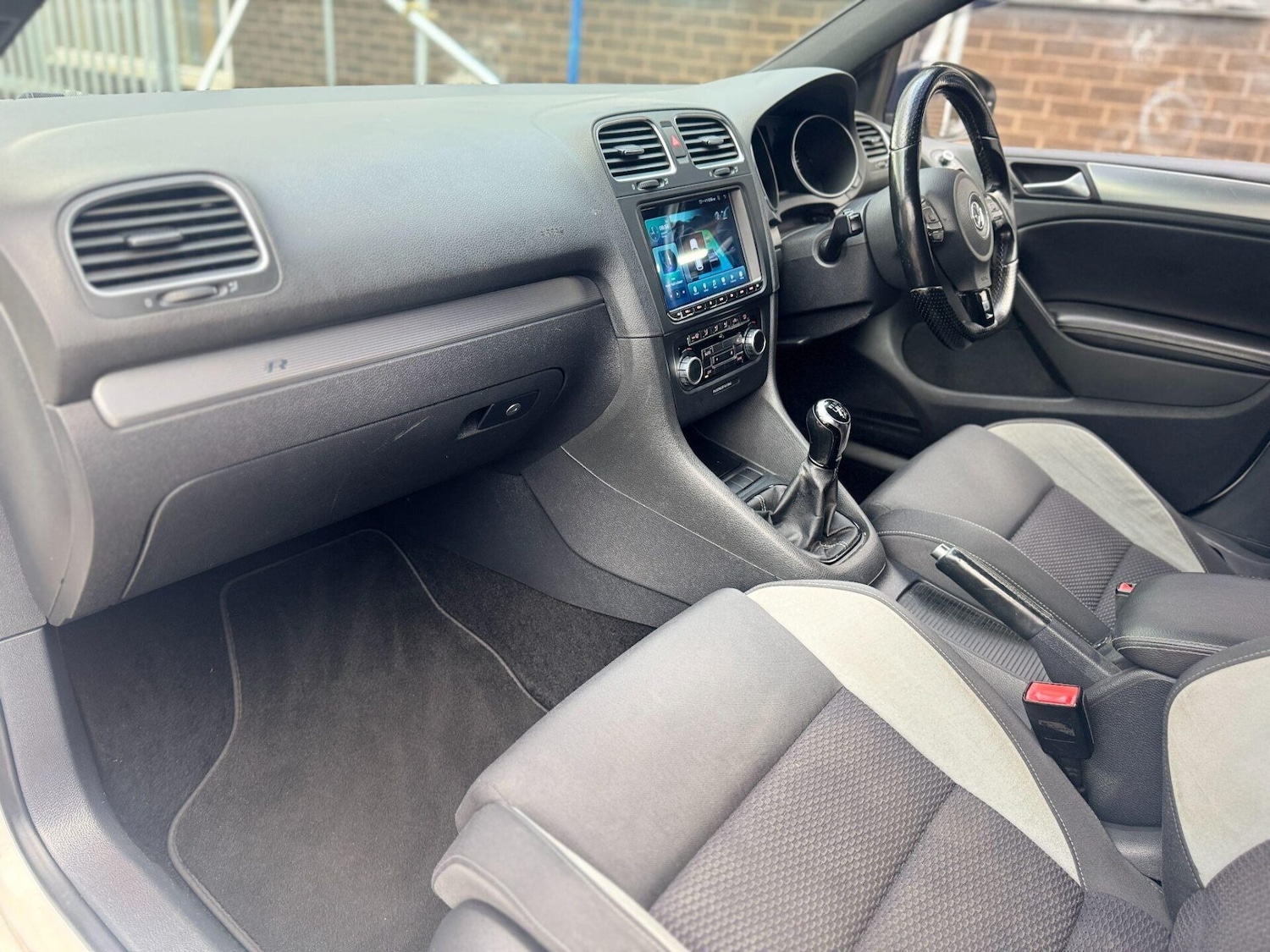 Used Volkswagen Golf 2010 for sale - 76159740: Photo 25