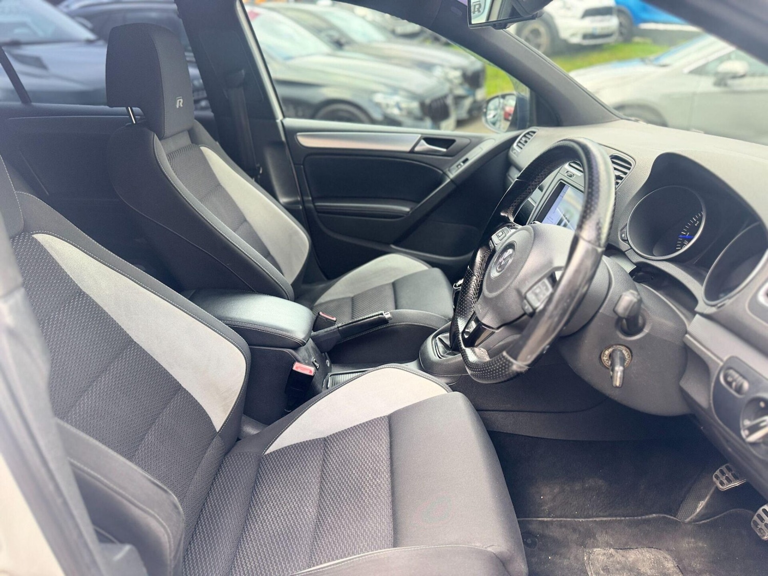 Used Volkswagen Golf 2010 for sale - 76159740: Photo 26