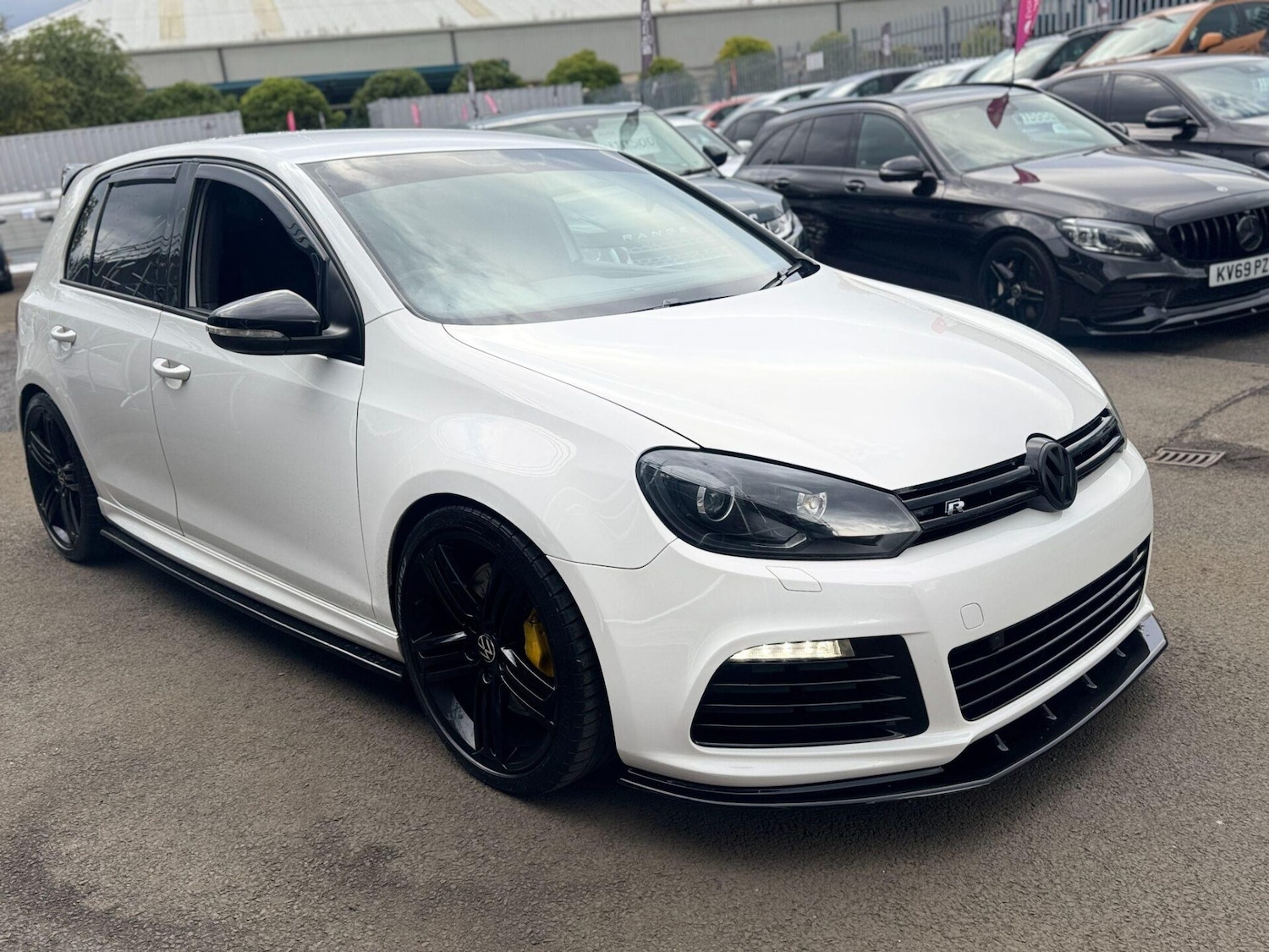 Used Volkswagen Golf 2010 for sale - 76159740: Photo 5