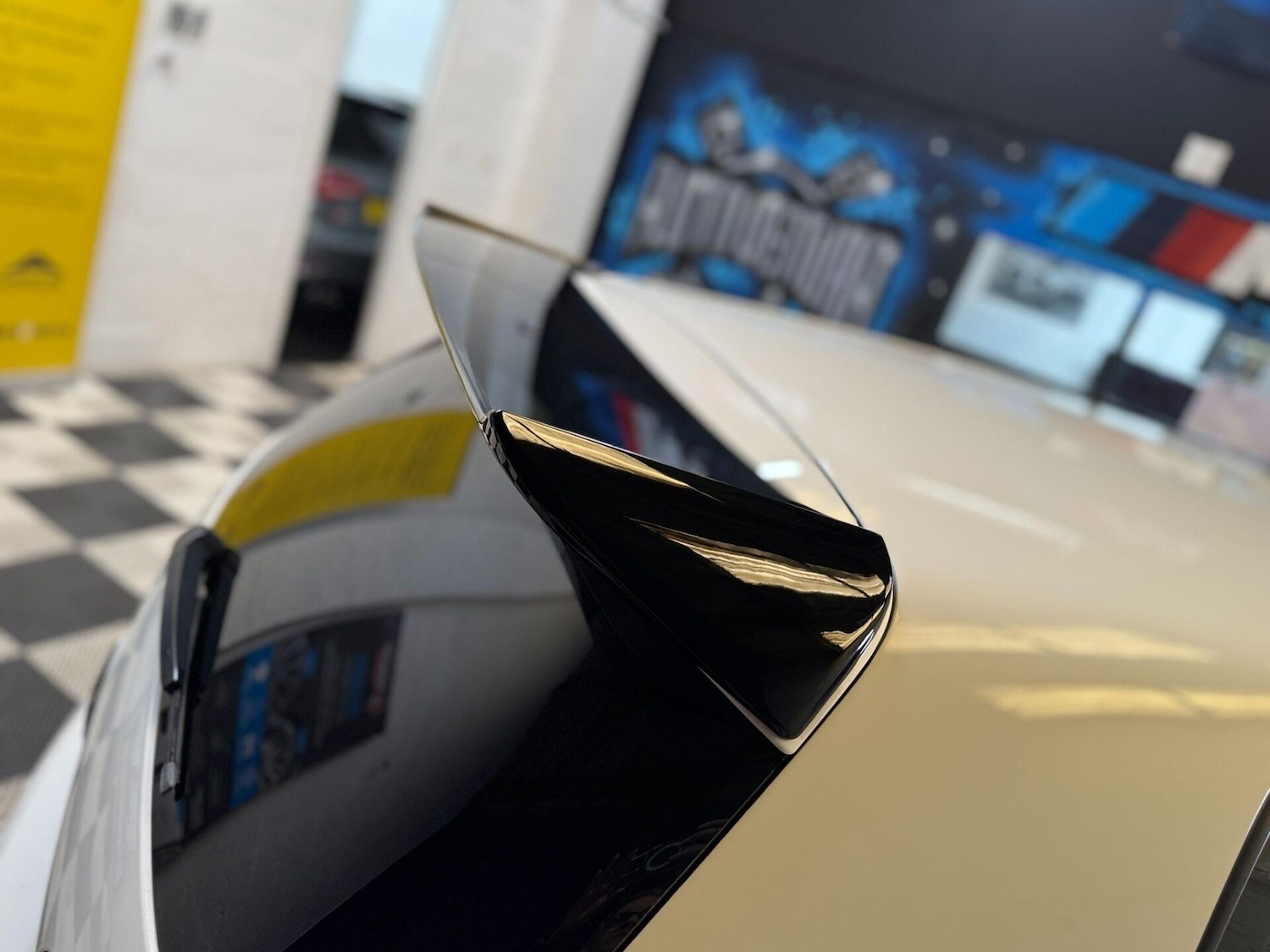 Used Volkswagen Golf 2010 for sale - 76159740: Photo 54