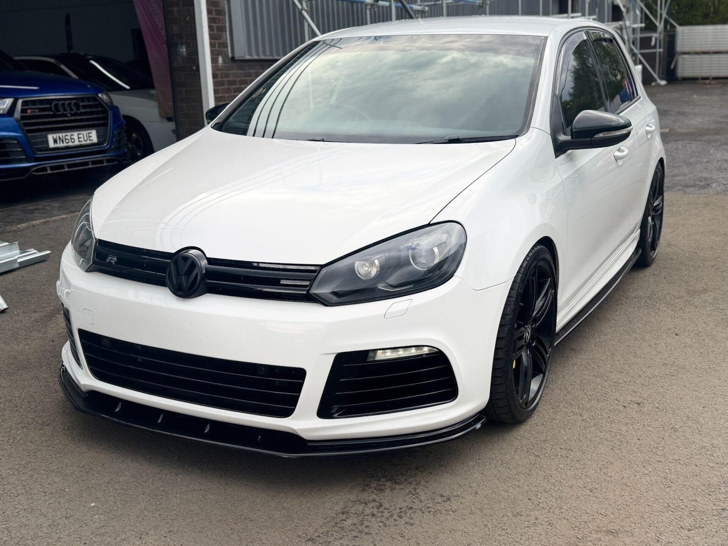 Used Volkswagen Golf 2010 for sale - 76159740: Photo 6