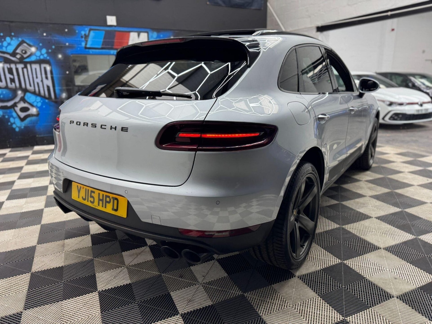 Used Porsche Macan 2015 for sale - 76906178: Photo 18