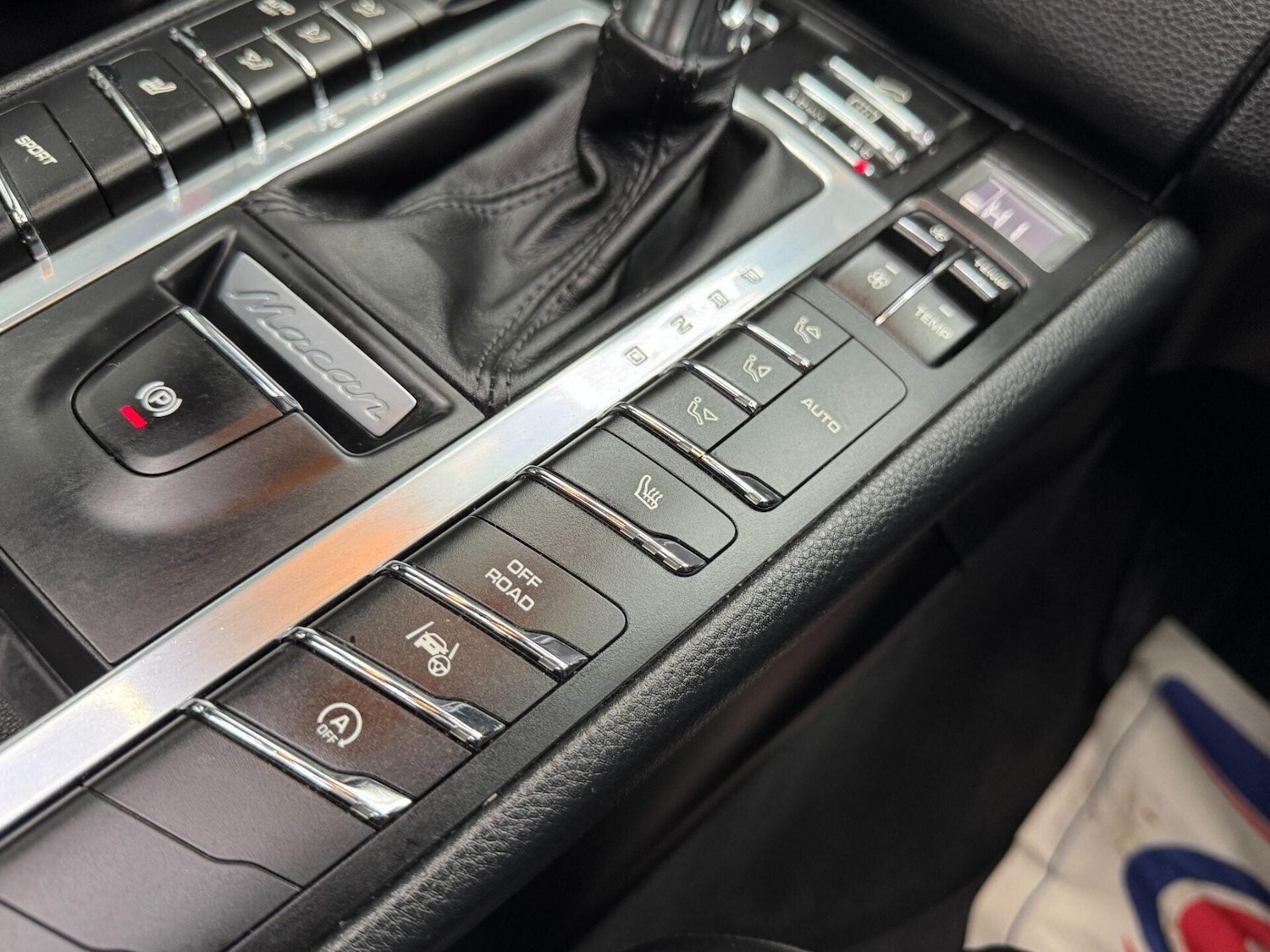 Used Porsche Macan 2015 for sale - 76906178: Photo 29