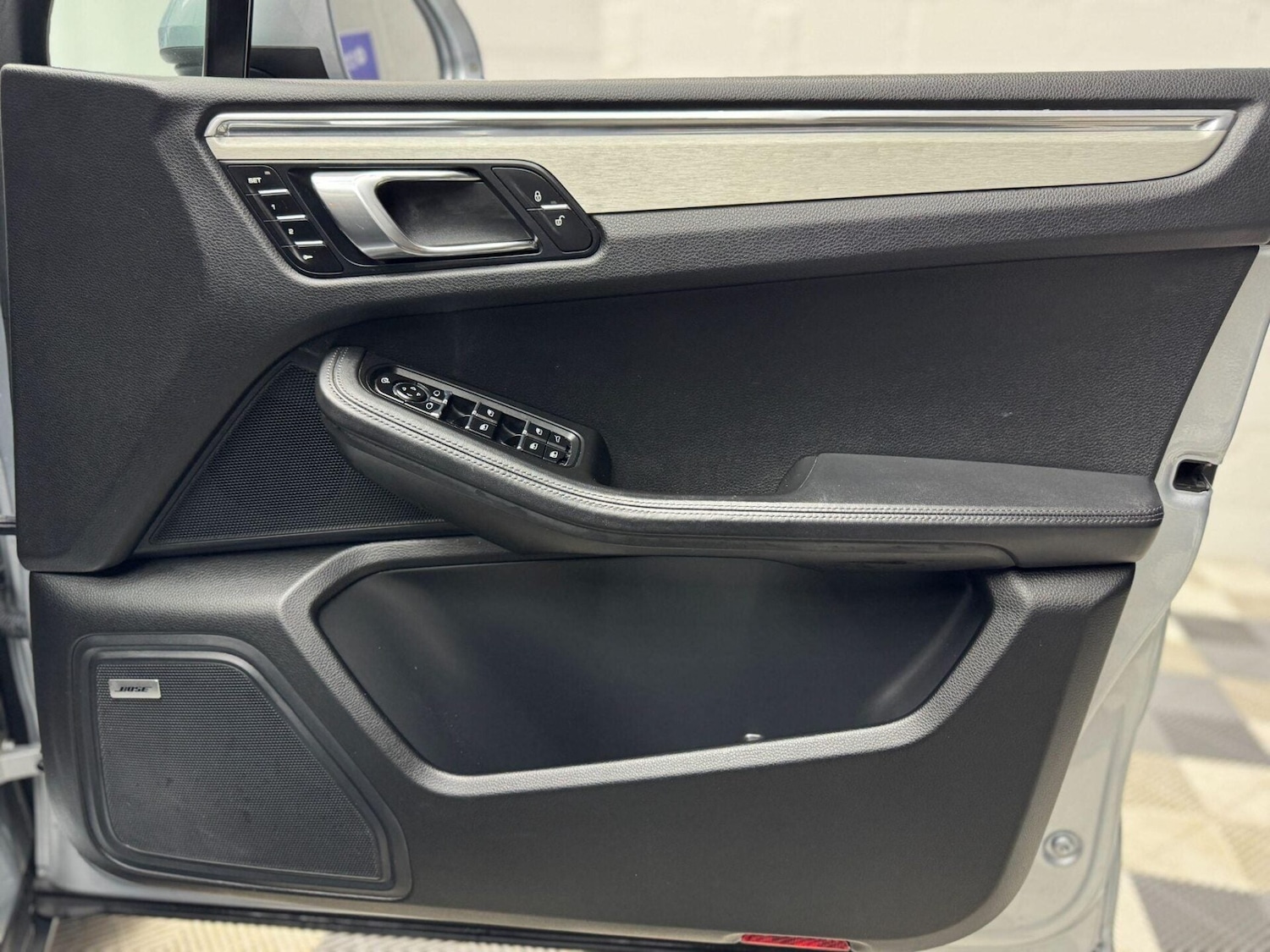 Used Porsche Macan 2015 for sale - 76906178: Photo 31