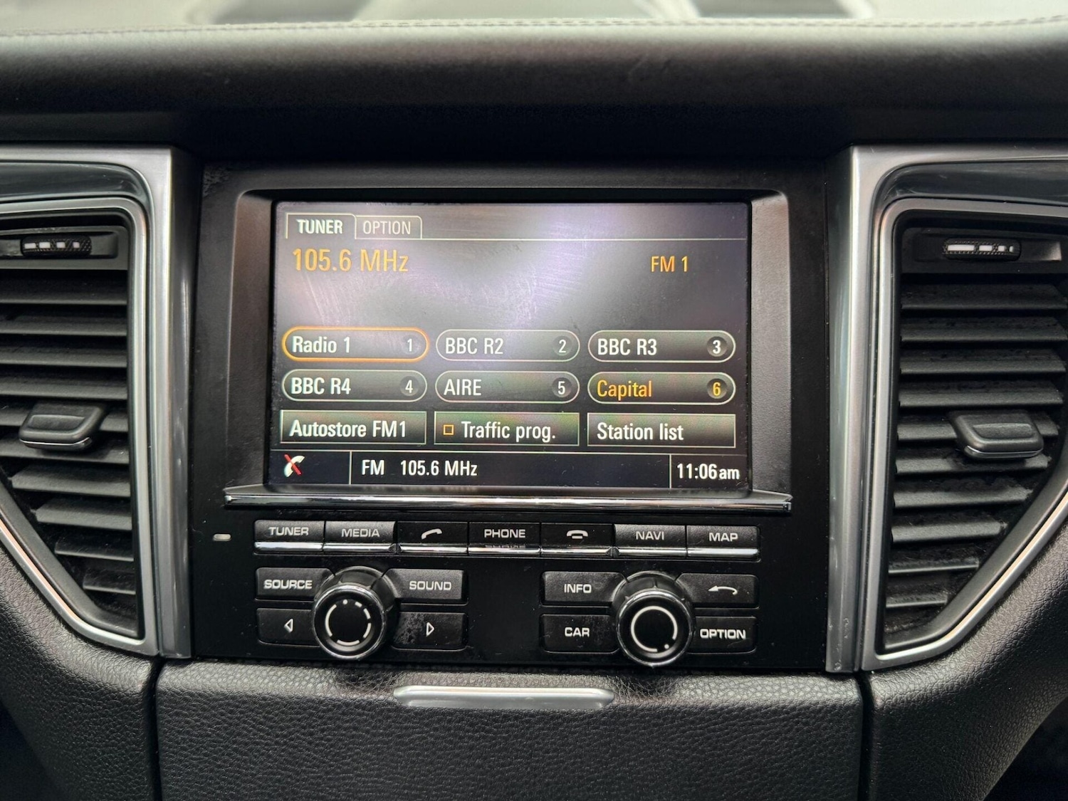 Used Porsche Macan 2015 for sale - 76906178: Photo 34