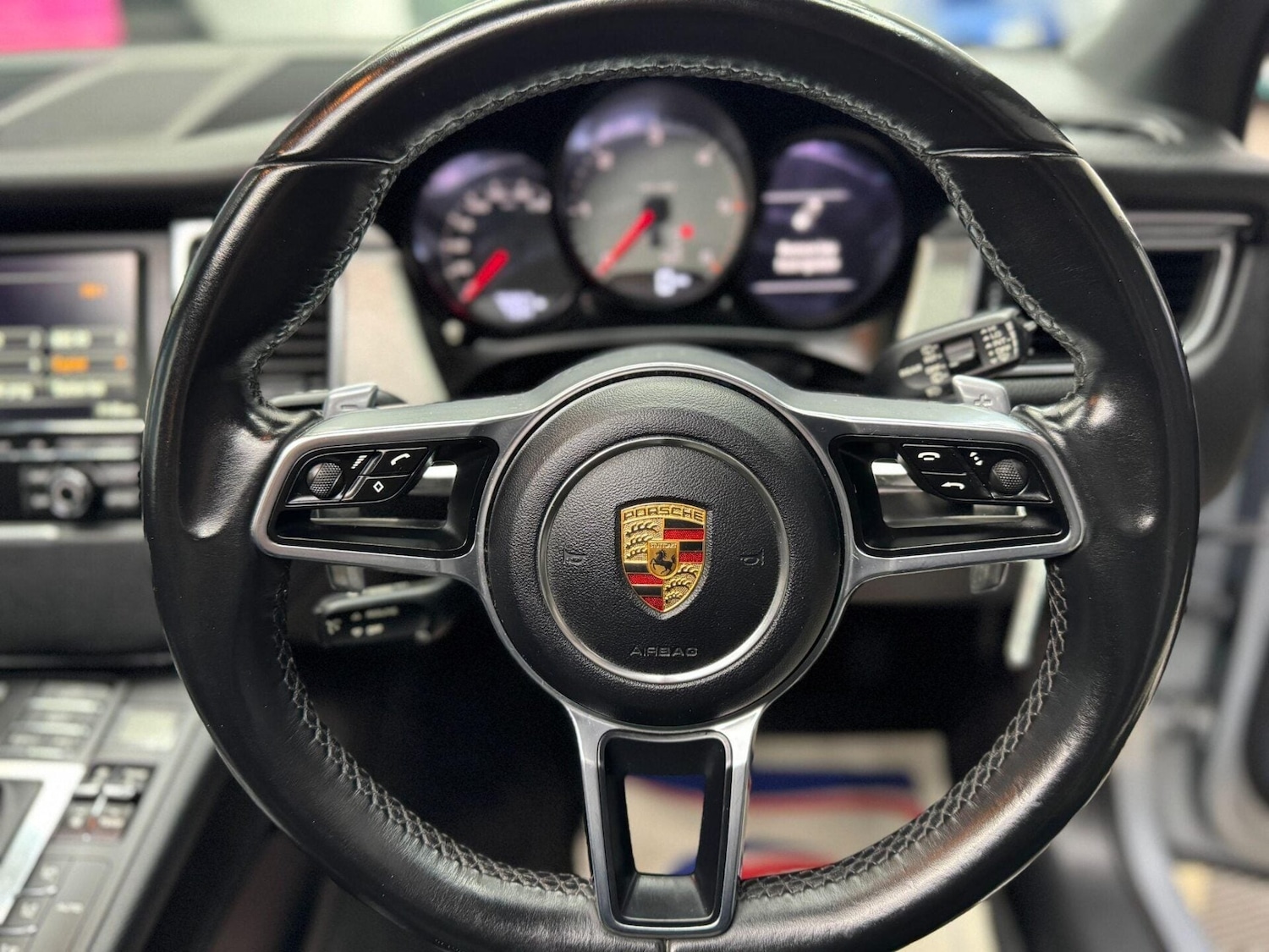 Used Porsche Macan 2015 for sale - 76906178: Photo 37