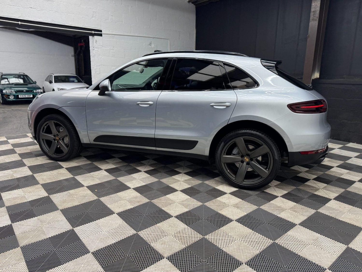 Used Porsche Macan 2015 for sale - 76906178: Photo 4