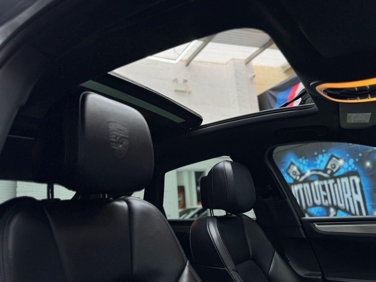 Used Porsche Macan 2015 for sale - 76906178: Photo 40