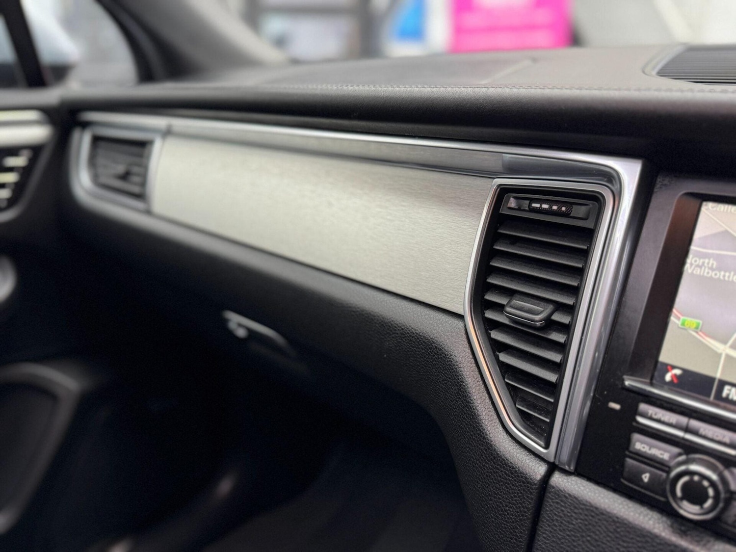 Used Porsche Macan 2015 for sale - 76906178: Photo 49