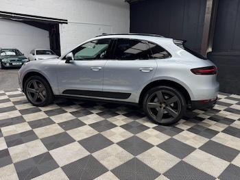 Used Porsche Macan 2015 for sale - 76906178: Photo