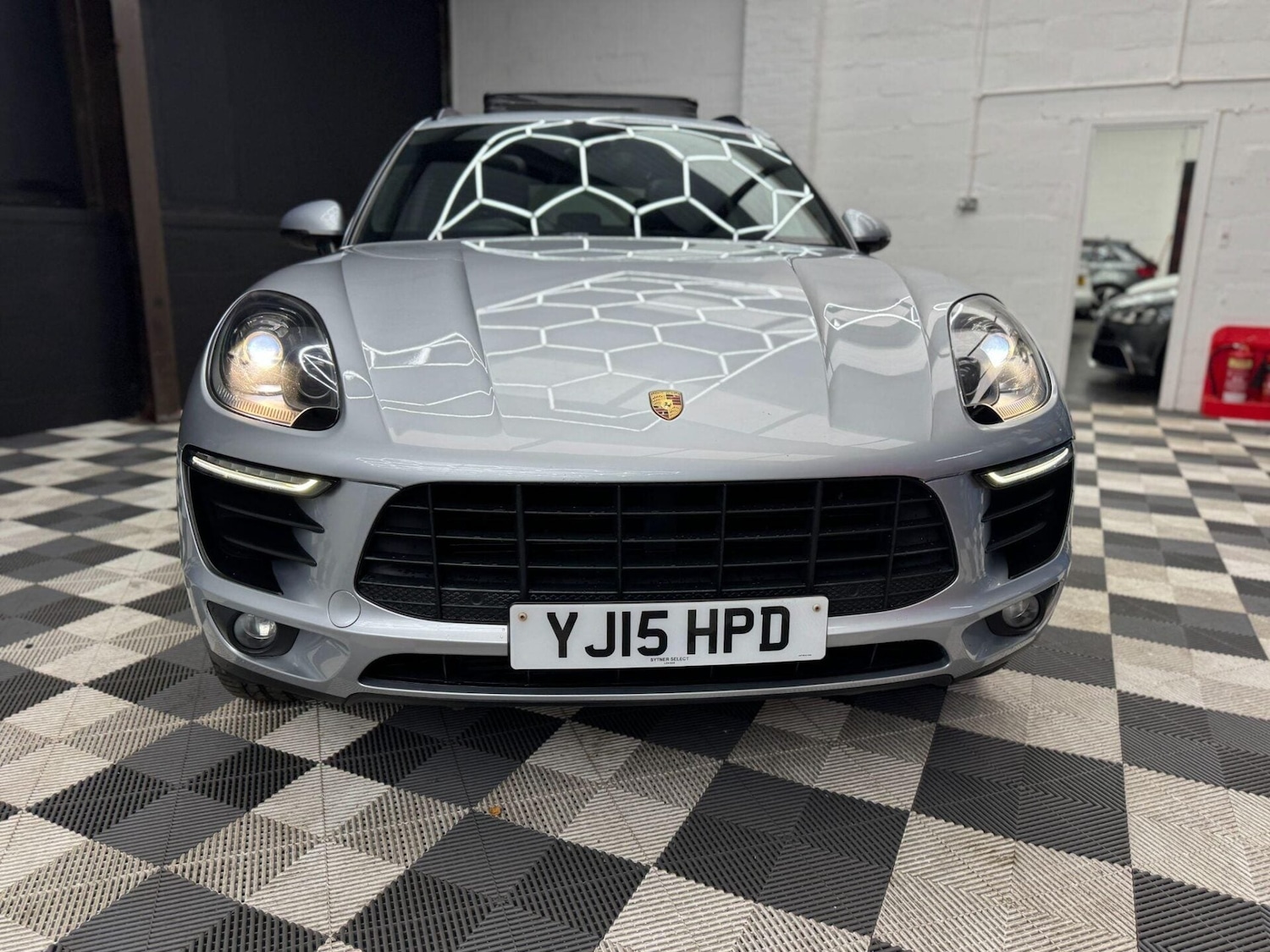 Used Porsche Macan 2015 for sale - 76906178: Photo 6