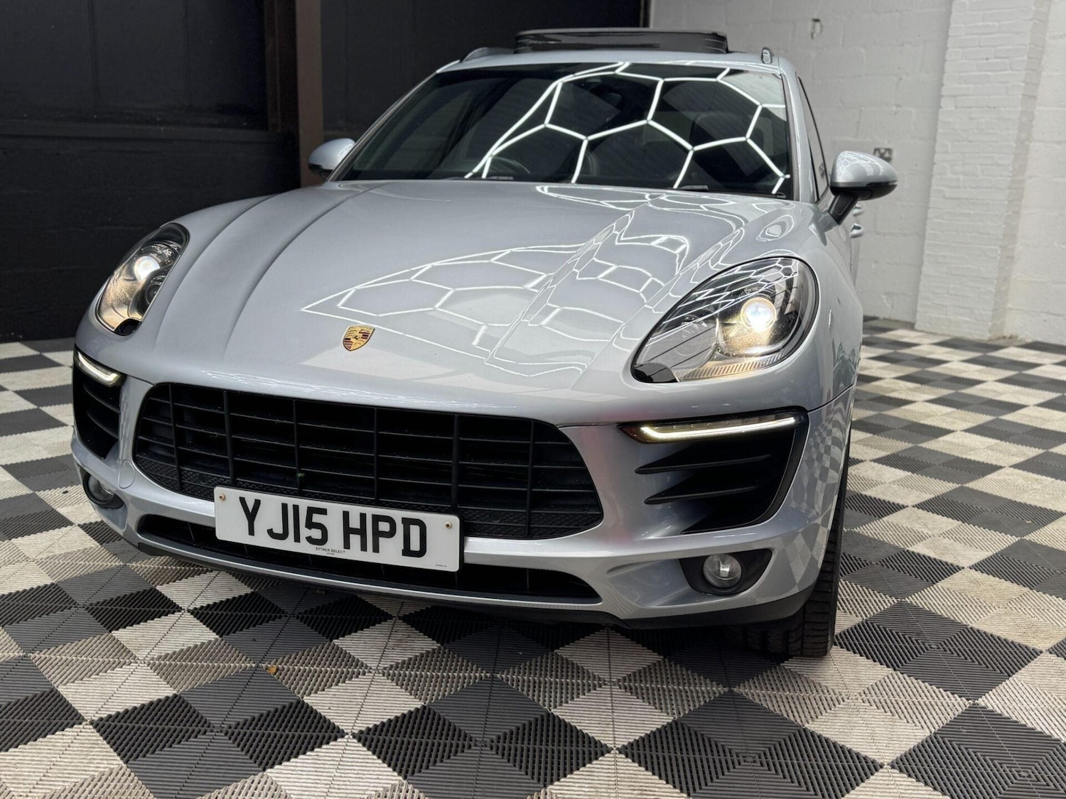 Used Porsche Macan 2015 for sale - 76906178: Photo 9