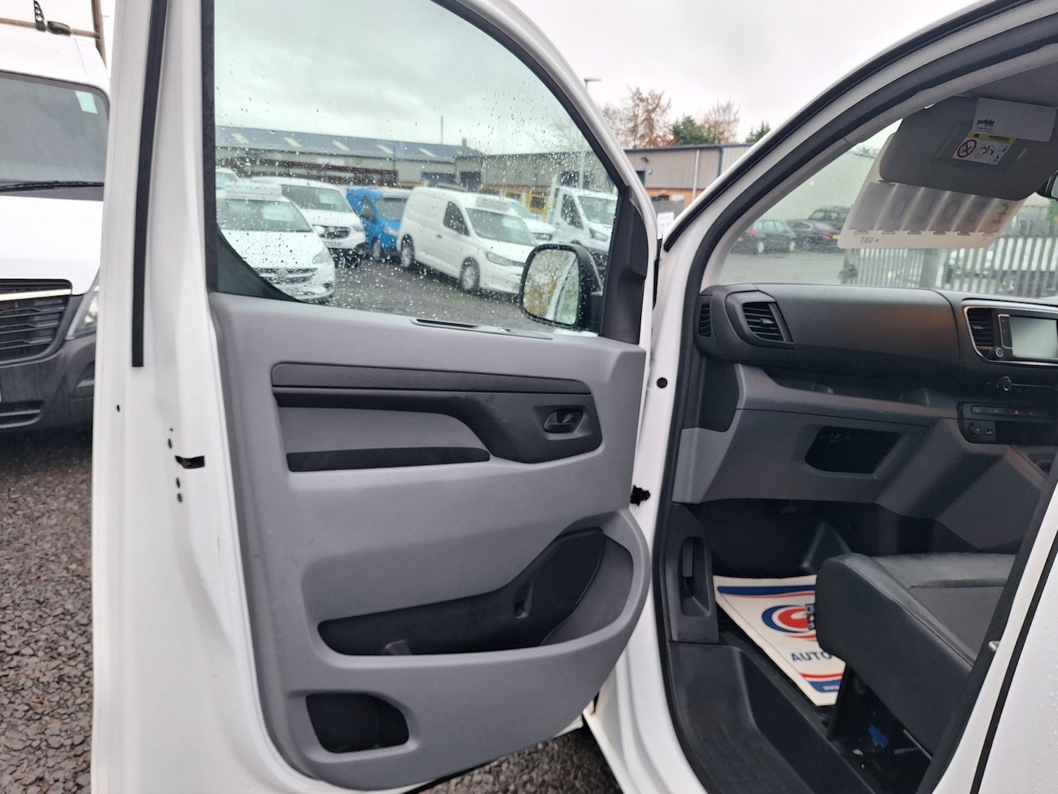 Used Citroen Dispatch 2017 for sale - 76482891: Photo 19