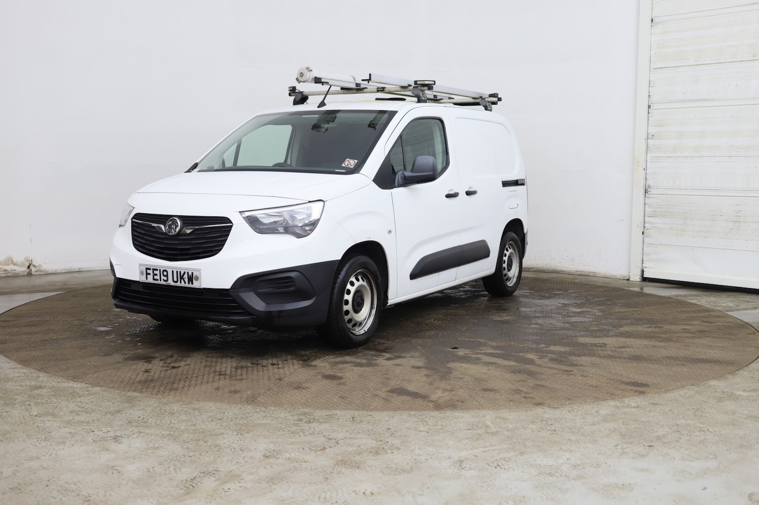 Used Vauxhall Combo 2019 for sale - 77162259: Photo 2