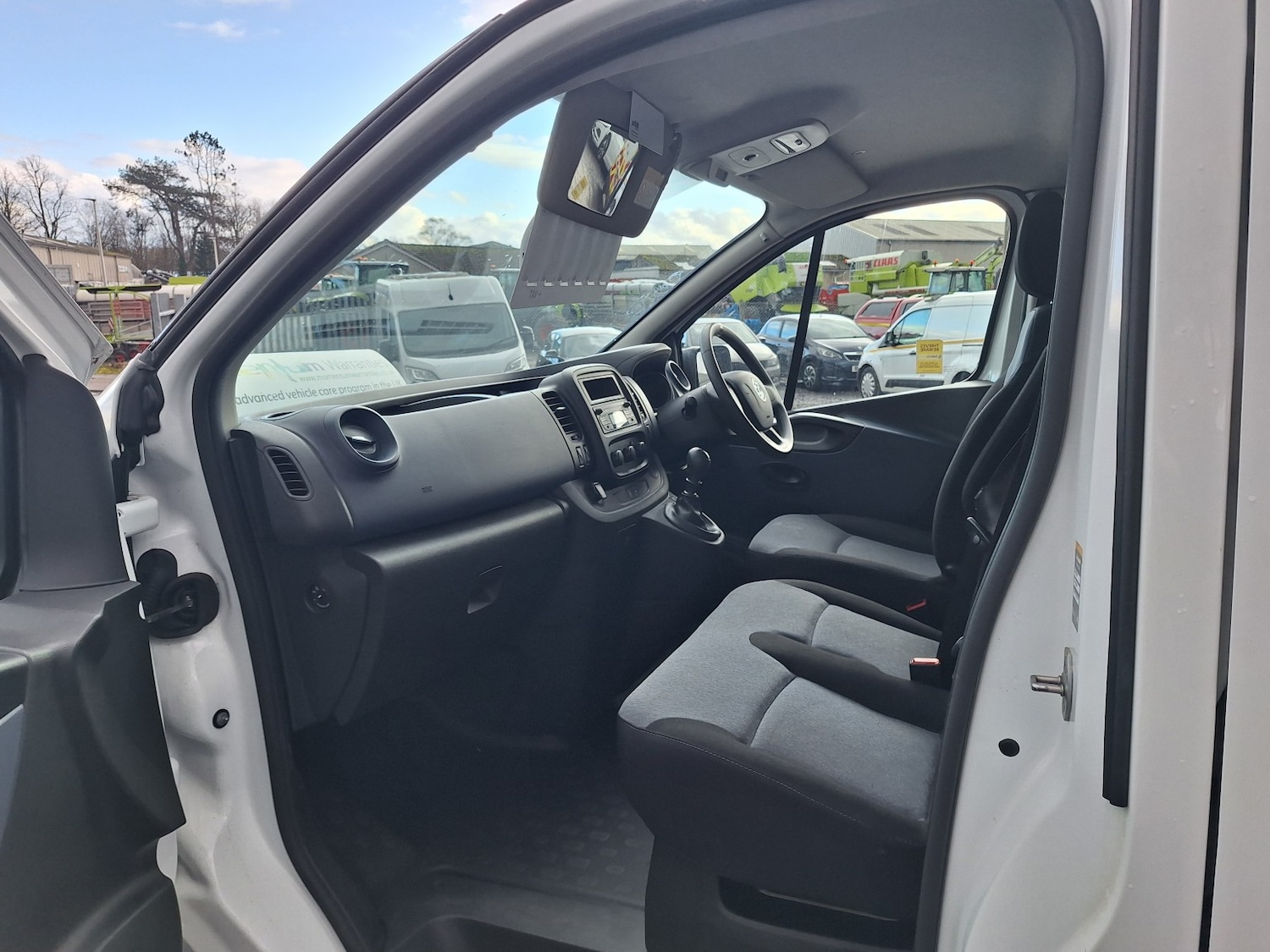 Used Vauxhall Vivaro 2018 for sale - 77836832: Photo 10