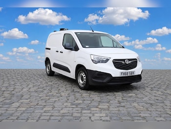 Used Vauxhall Combo 2019 for sale - 79644440: Photo