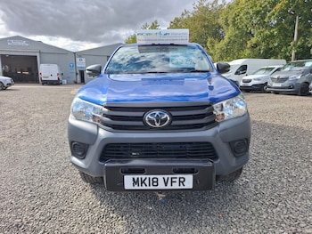Used Toyota Hilux 2018 for sale - 76120247: Photo
