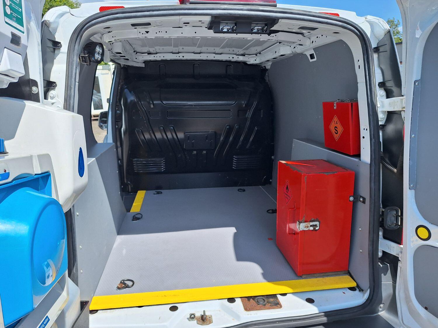 Used Ford Transit Connect 2017 for sale - 76799095: Photo 11