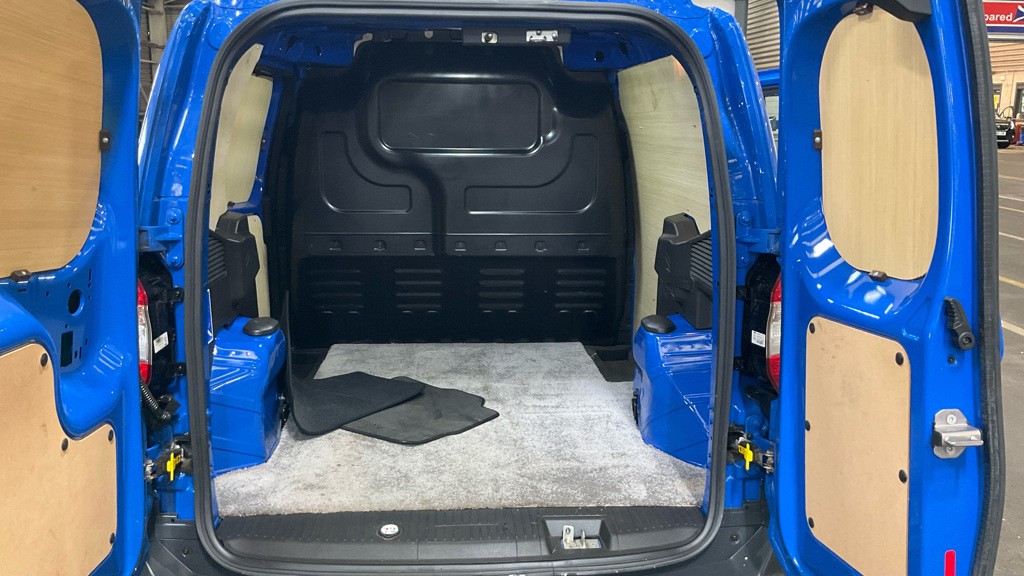 Used Ford Transit Courier 2022 for sale - 76340334: Photo 2