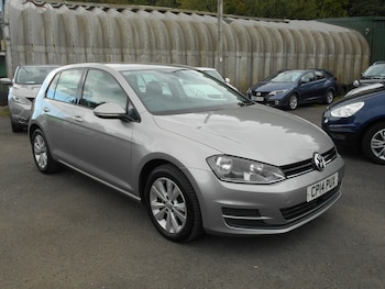 Volkswagen - Golf